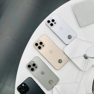 苹果会爆炸吗？外媒拆解iPhone16系列电池，原来是国产供应链 ...
