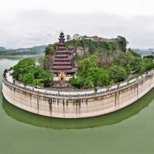 再现“江中盆景”异景 忠县石宝寨景区国庆假期人气旺 ...