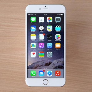 苹果首款大屏手机落幕 iPhone 6进入过期清单