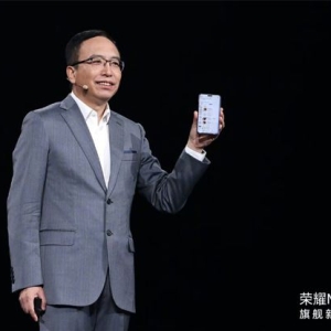 赵明谈光彩GT系列与数字系列辩论：盼望内部先“打起来” 相互比创新 ...